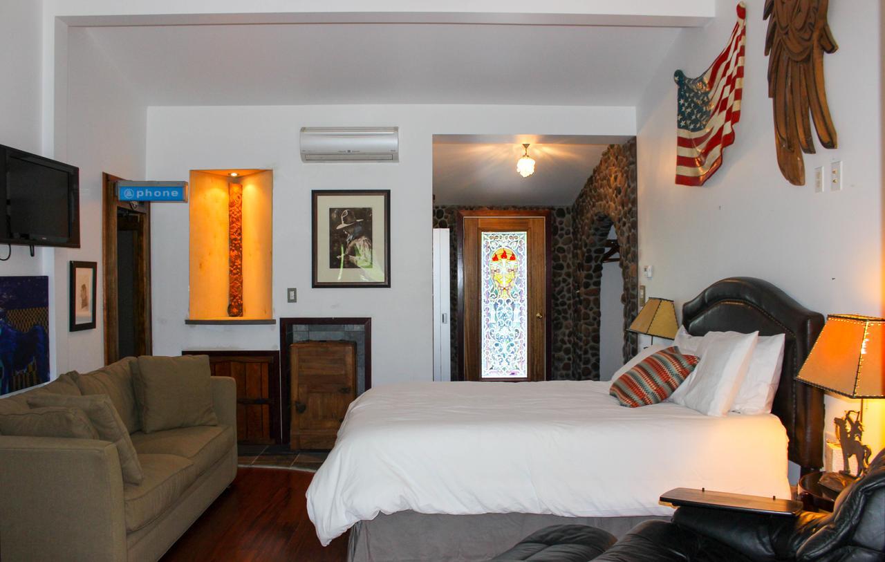 New Park Retreat Otel Ithaca Dış mekan fotoğraf